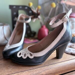 Elegant Black and Cream Women's Heels